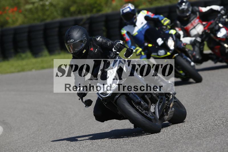 /Archiv-2024/29 12.06.2024 MOTO.CH Track Day ADR/Gruppe gelb/44